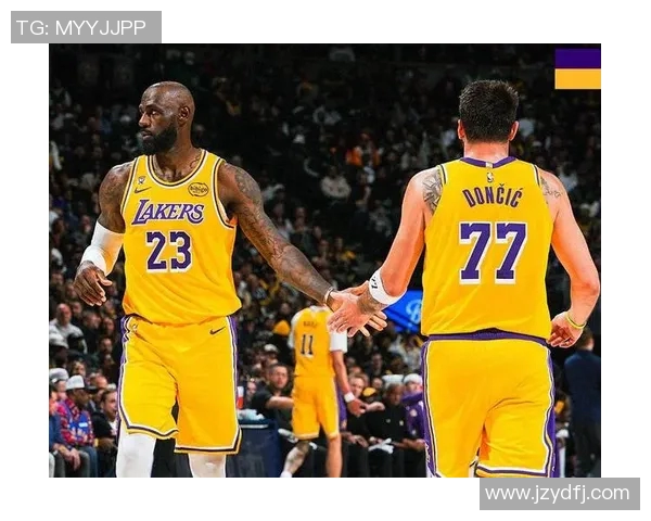 湖人对决热火精彩回顾与分析揭示比赛背后的战术与球员表现